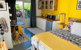 Modern Studio Apartment